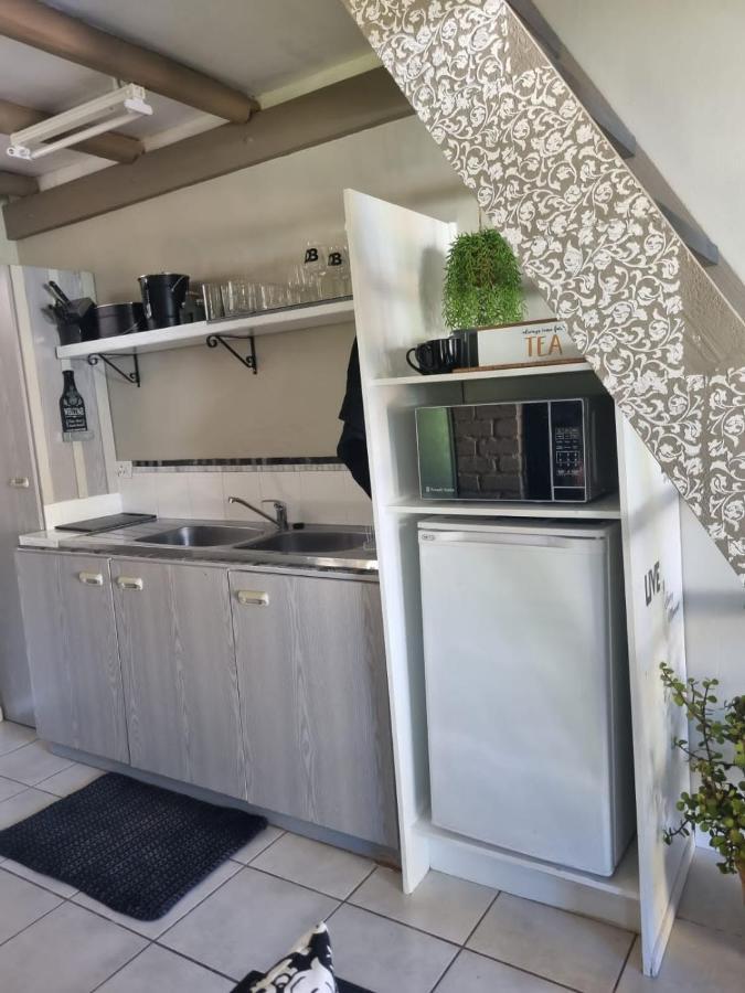 Angel 8 Airbnb Apartment 2 Robertson Buitenkant foto