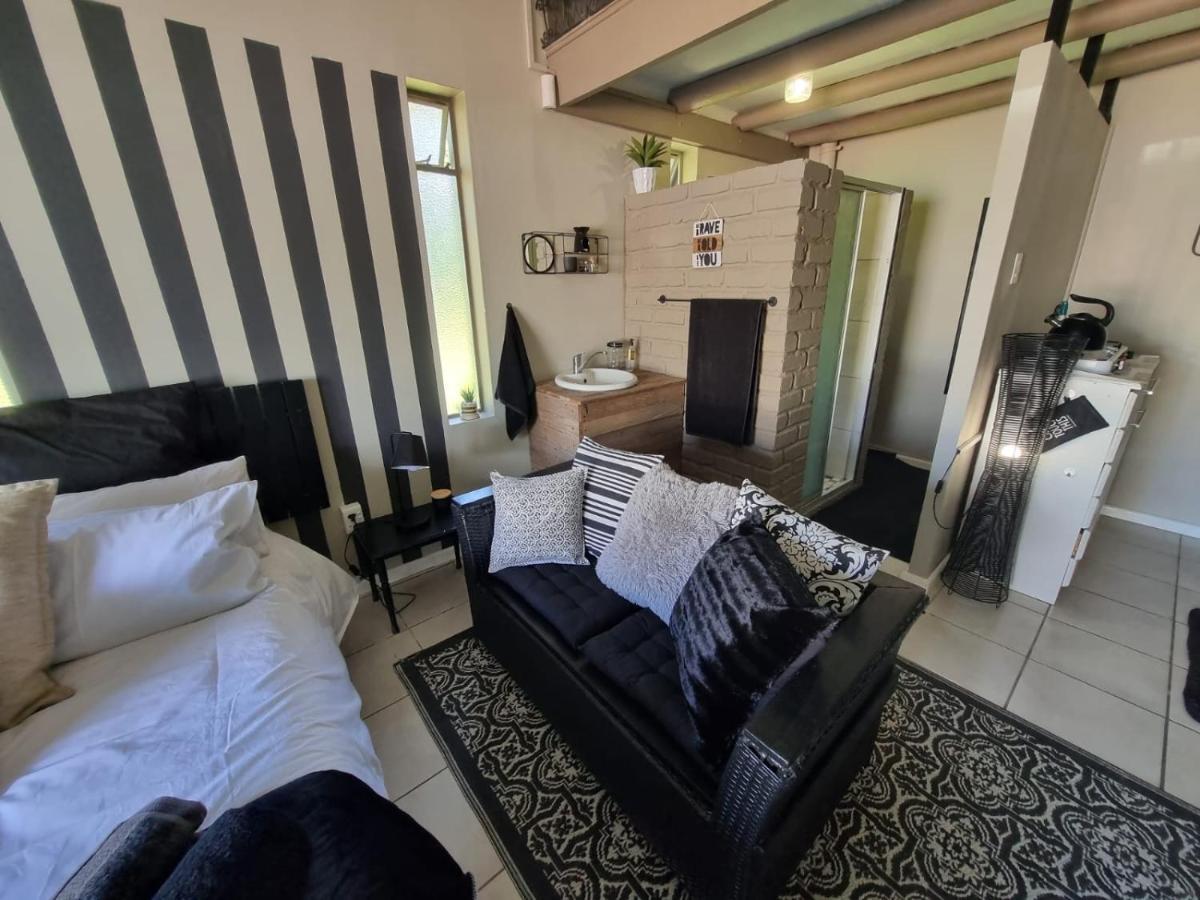 Angel 8 Airbnb Apartment 2 Robertson Buitenkant foto